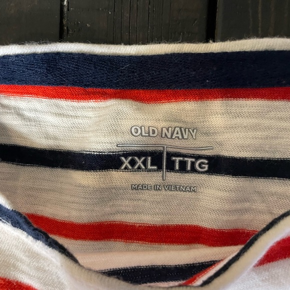 XXL Old Navy 3/4 length sleeve shirt. Red, white and blue striped - Picture 2 of 4